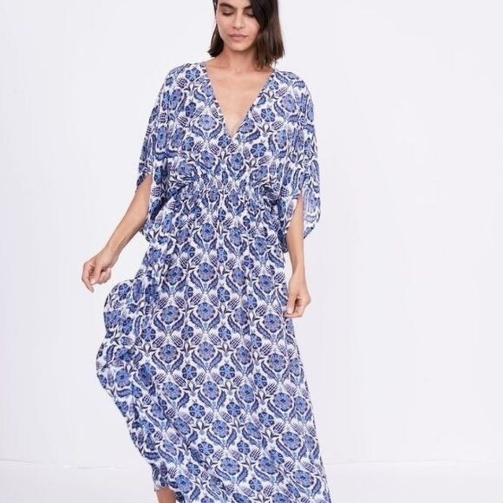 Anthropologie Rujuta Sheth Blue Lotus Floral Kaftan Marie Maxi Dress Size‎ S/M